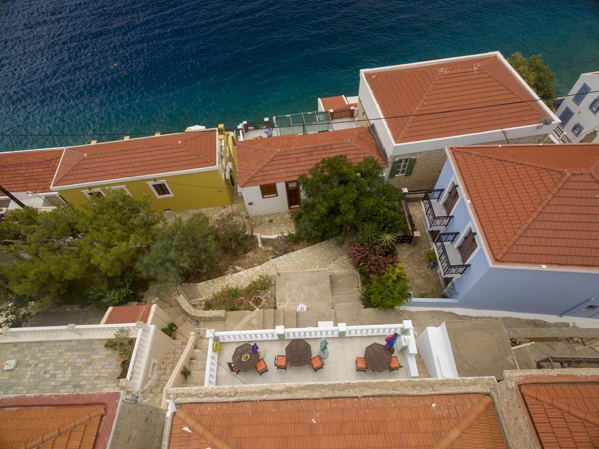 Roulas Apartments Chalki Town Buitenkant foto